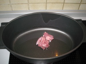 3081