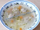 Suppe mit Fleischklößchen